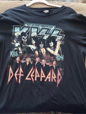 2014 tour KISS x Def Leppard shirt!